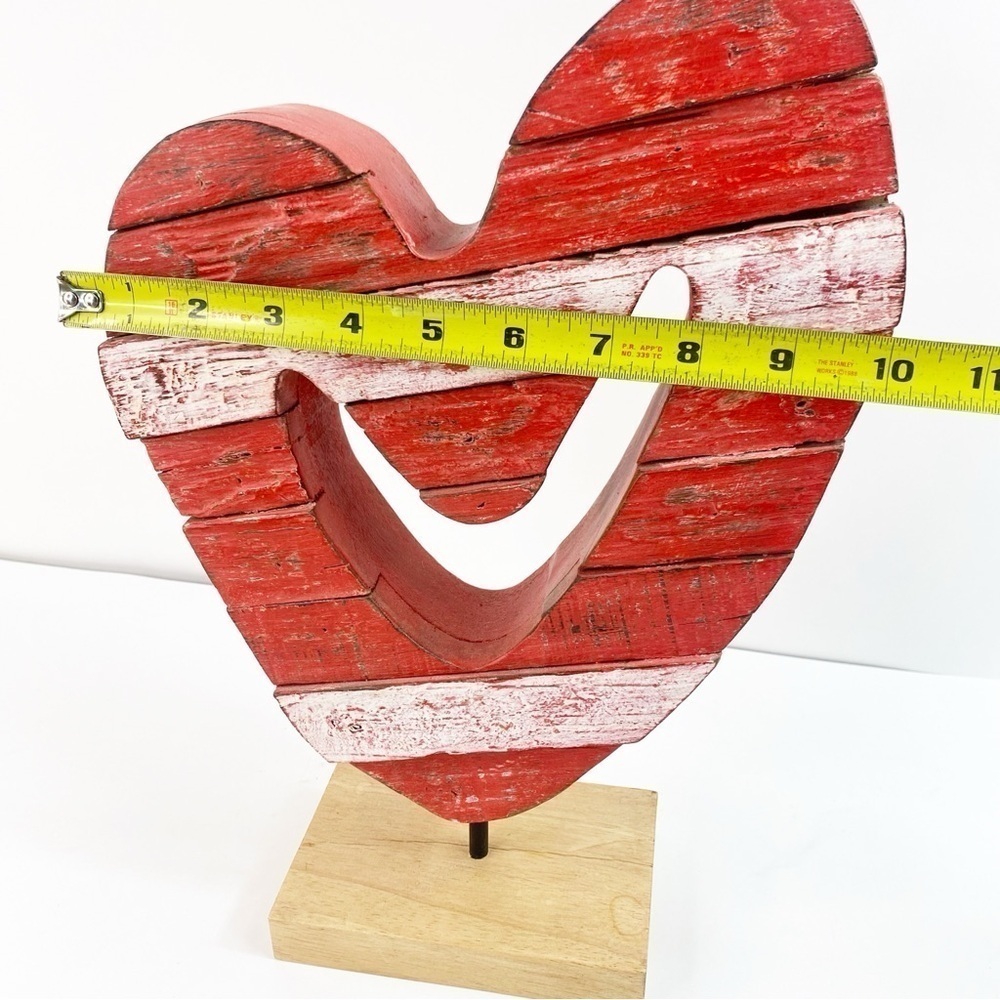 Painted Reclaimed Wood Heart On A Pedestal Figure Sculpture Farmhouse Coastal - Picture 10 of 12